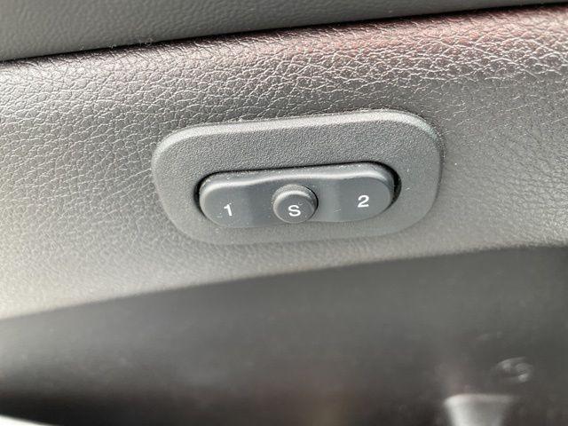 used 2021 Jeep Grand Cherokee car, priced at $25,998
