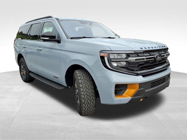 new 2025 Ford Expedition car, priced at $83,458