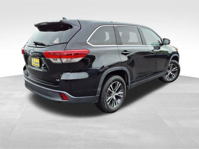 used 2019 Toyota Highlander car, priced at $24,728