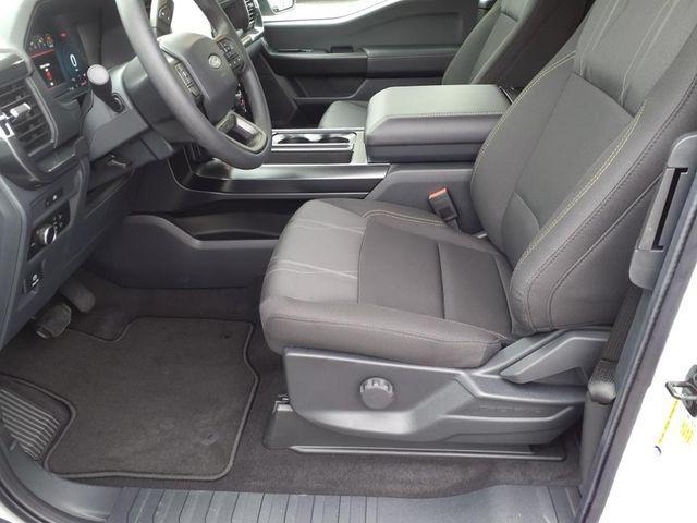 new 2025 Ford F-150 car, priced at $43,332