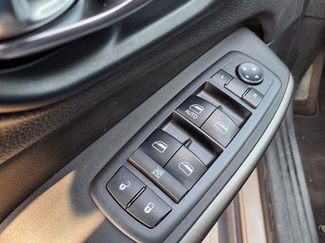used 2019 Jeep Cherokee car, priced at $13,228