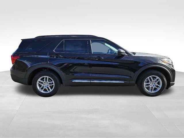 new 2025 Ford Explorer car, priced at $39,574