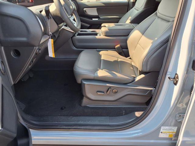 new 2025 Ford Expedition Max car, priced at $73,891