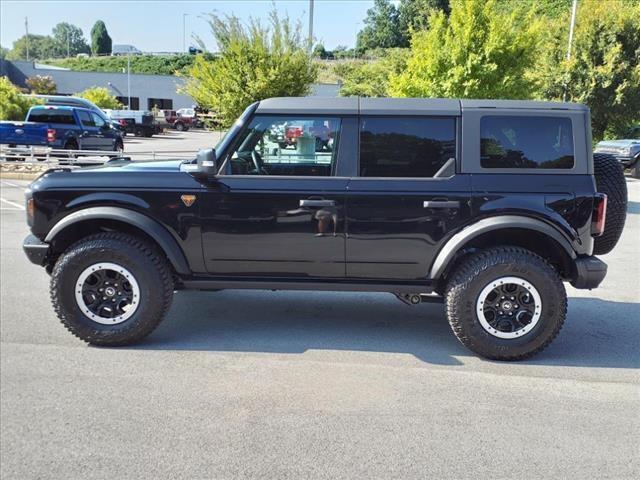 new 2024 Ford Bronco car, priced at $60,921