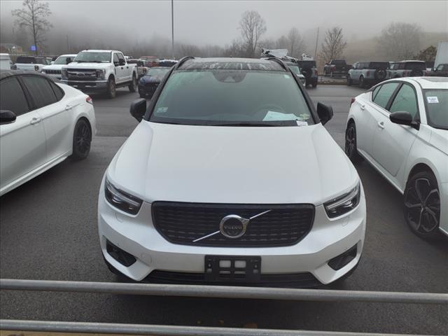 used 2022 Volvo XC40 car, priced at $30,998