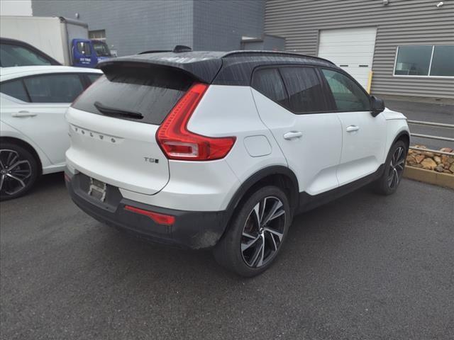 used 2022 Volvo XC40 car, priced at $30,998