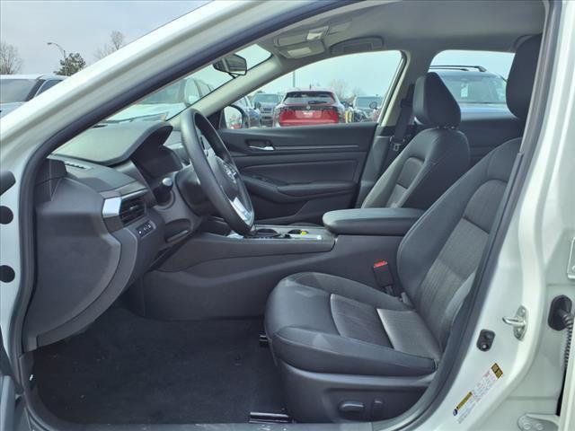new 2025 Nissan Altima car, priced at $30,015