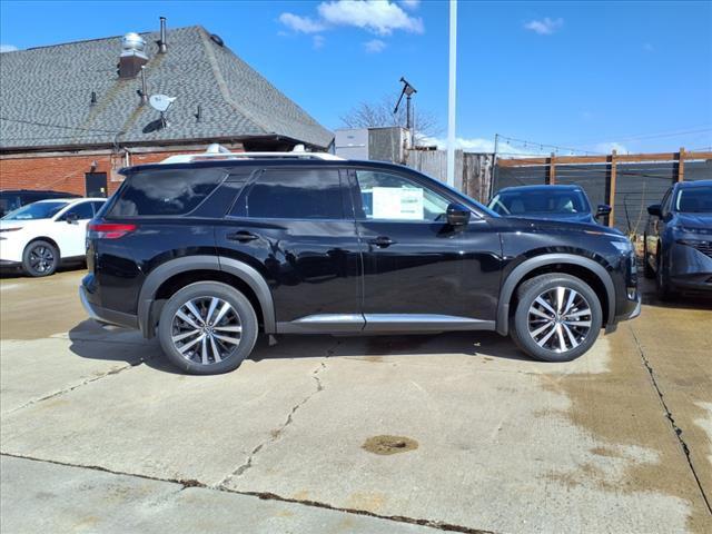 new 2025 Nissan Pathfinder car, priced at $52,655