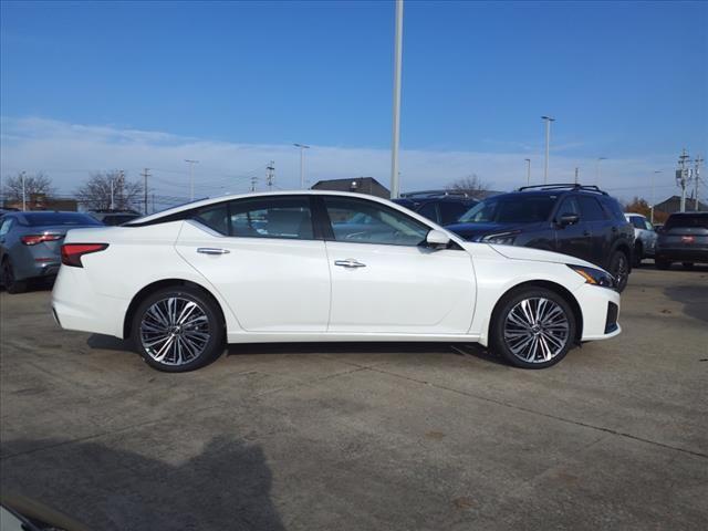 new 2025 Nissan Altima car, priced at $34,334