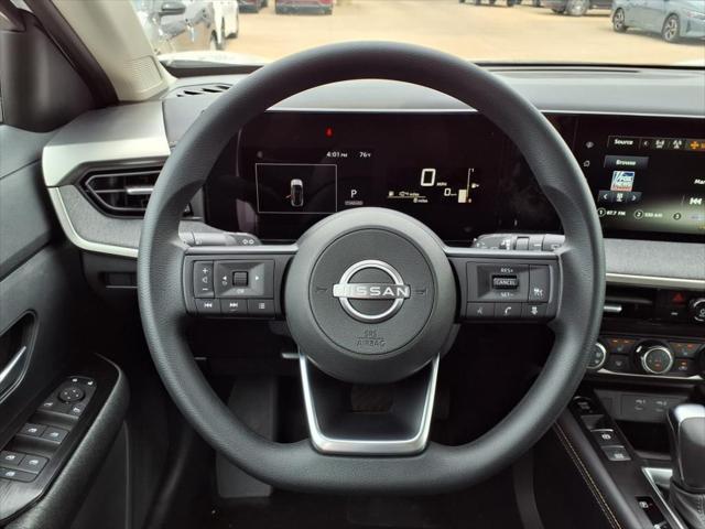 new 2025 Nissan Kicks car, priced at $29,480