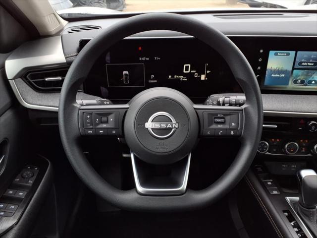 new 2025 Nissan Kicks car, priced at $28,680