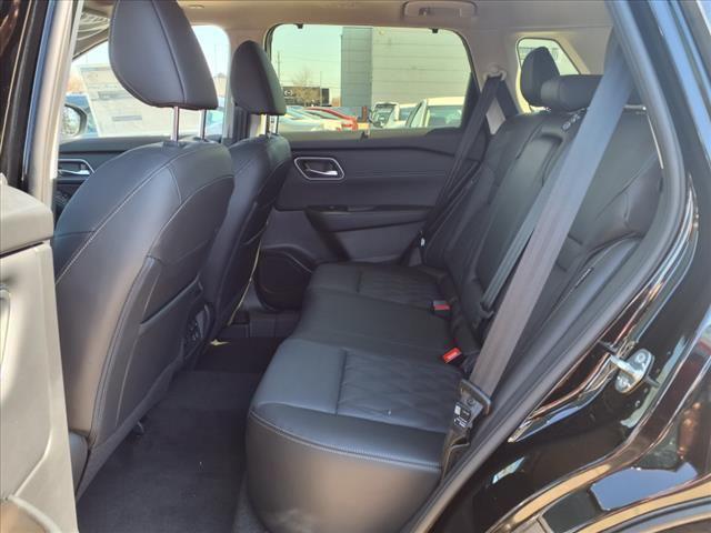 new 2025 Nissan Rogue car, priced at $44,371