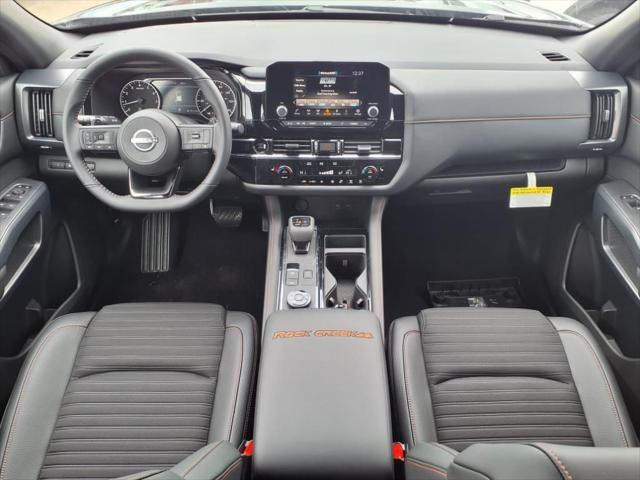 new 2025 Nissan Pathfinder car, priced at $43,675