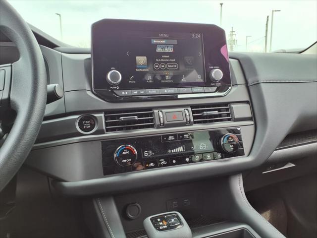 new 2025 Nissan Pathfinder car, priced at $37,030