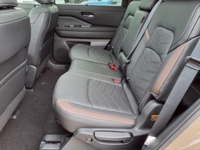 new 2025 Nissan Pathfinder car, priced at $50,435