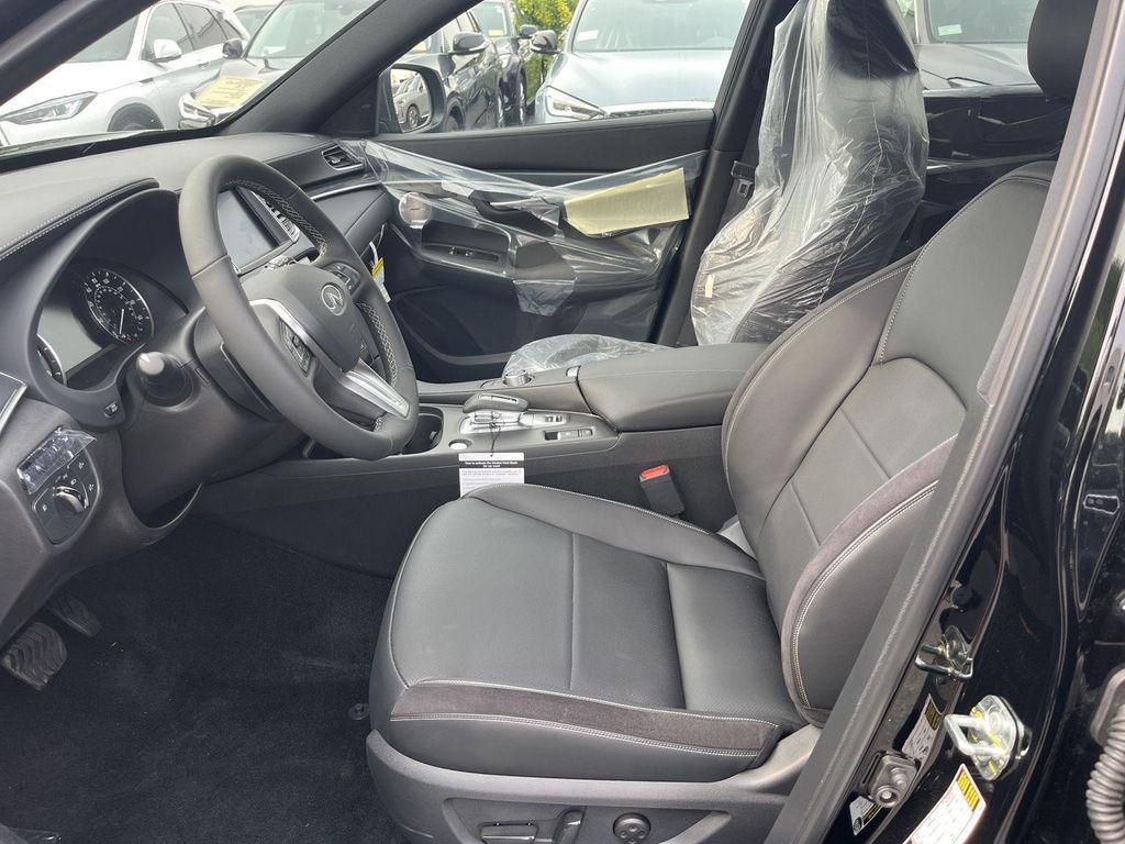 new 2025 INFINITI QX50 car, priced at $46,270