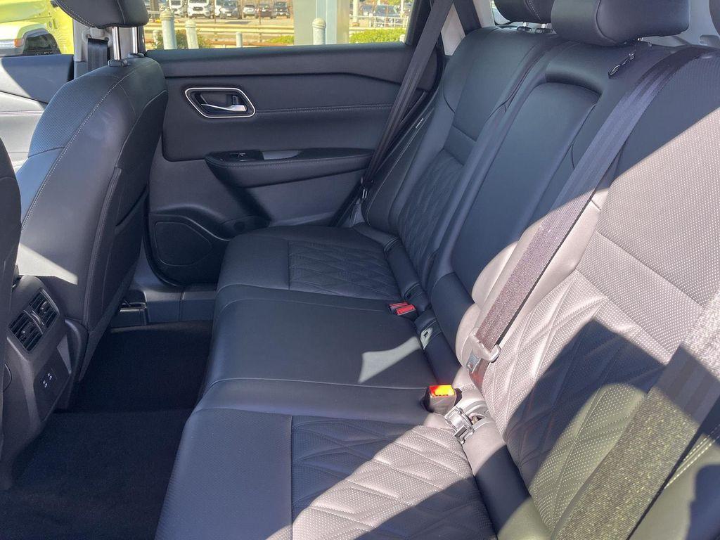 used 2024 Nissan Rogue car, priced at $32,900