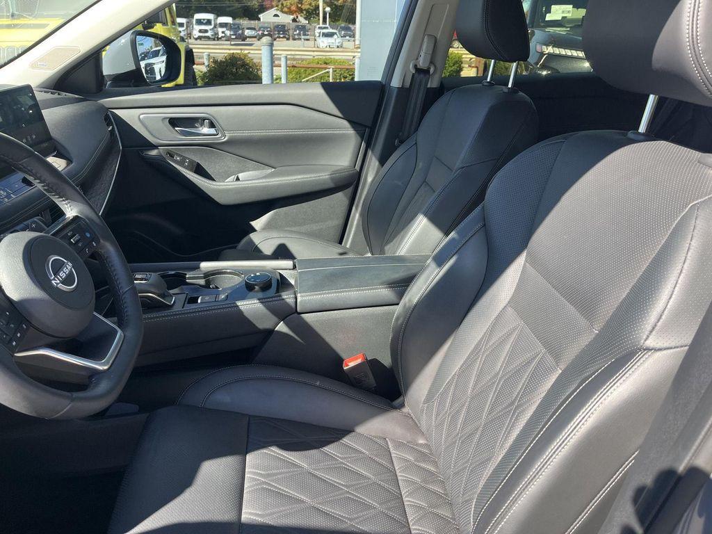 used 2024 Nissan Rogue car, priced at $32,900