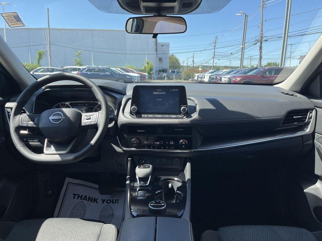 used 2025 Nissan Rogue car, priced at $27,900