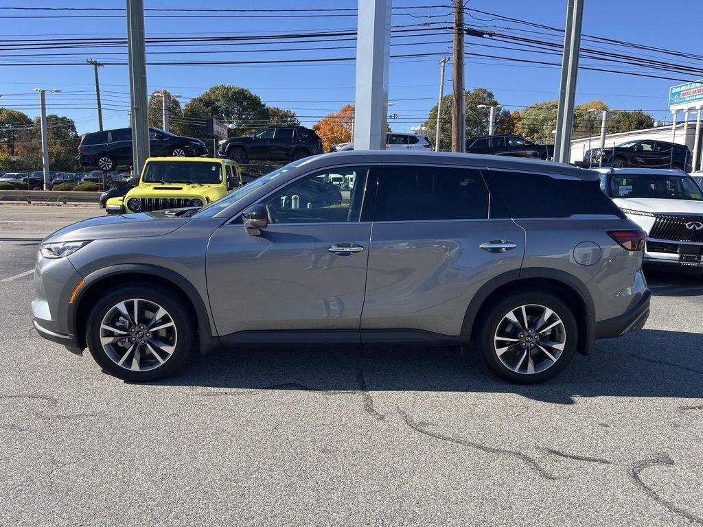 used 2025 INFINITI QX60 car, priced at $47,490