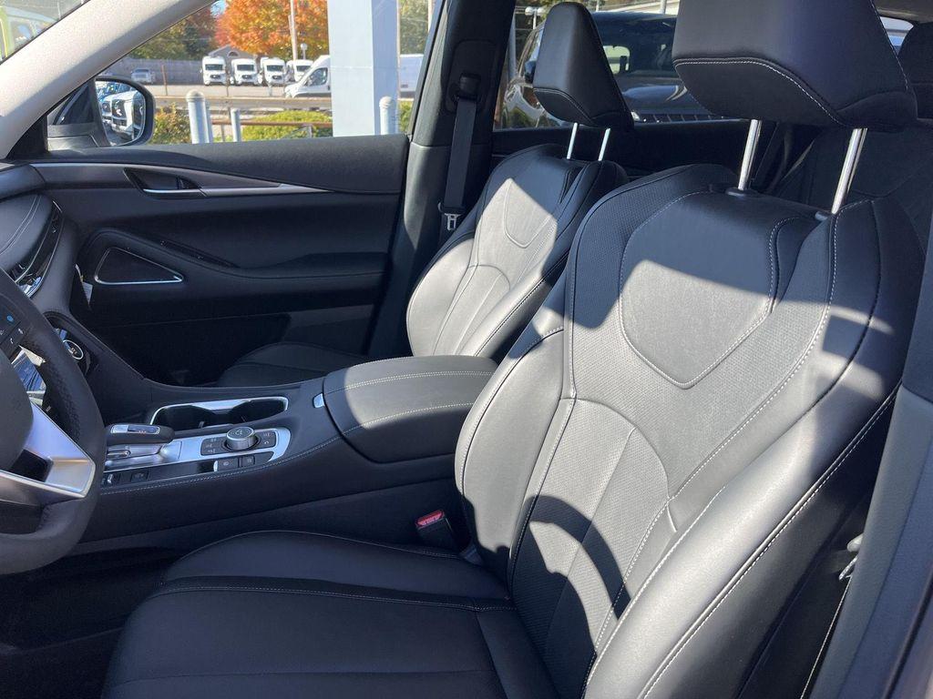used 2025 INFINITI QX60 car, priced at $47,490