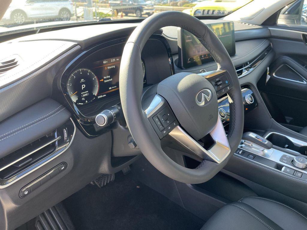 used 2025 INFINITI QX60 car, priced at $47,490