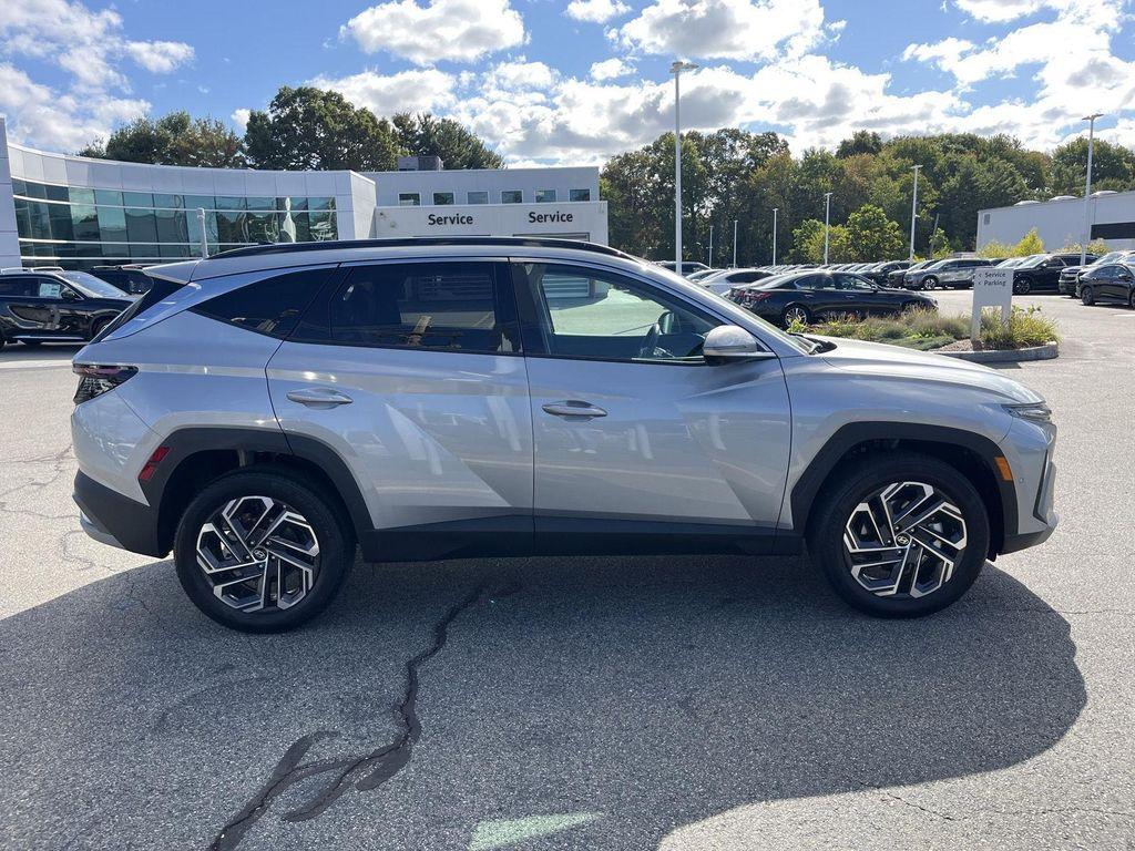 used 2025 Hyundai TUCSON Hybrid car, priced at $34,900