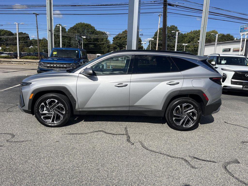 used 2025 Hyundai TUCSON Hybrid car, priced at $34,900
