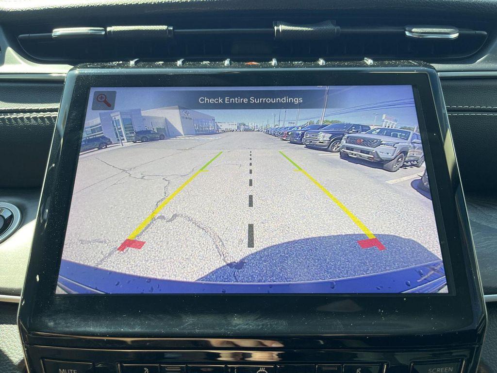 used 2023 Jeep Grand Cherokee car, priced at $27,990