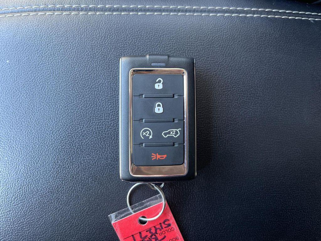 used 2023 Jeep Grand Cherokee car, priced at $27,990