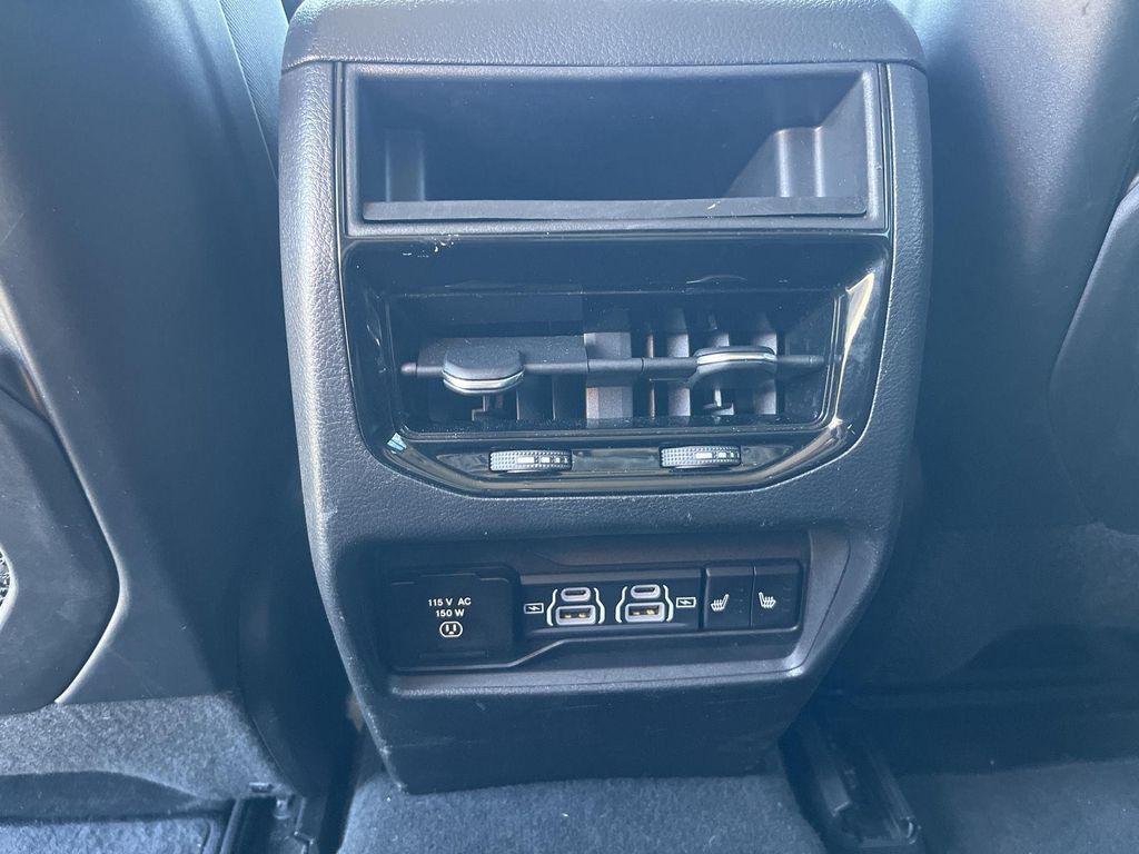 used 2023 Jeep Grand Cherokee car, priced at $27,990