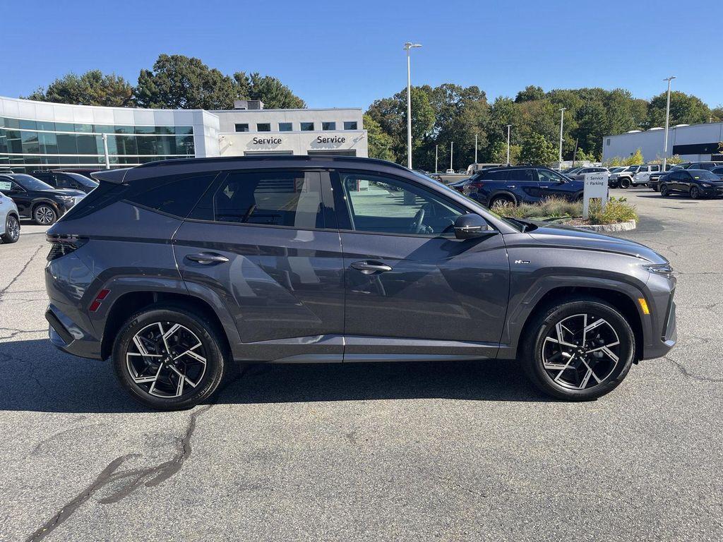 used 2025 Hyundai TUCSON Hybrid car, priced at $32,900