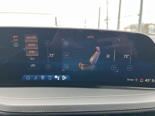 used 2024 Cadillac XT4 car, priced at $33,996