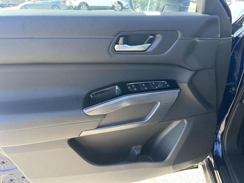 used 2025 Nissan Pathfinder car, priced at $41,900