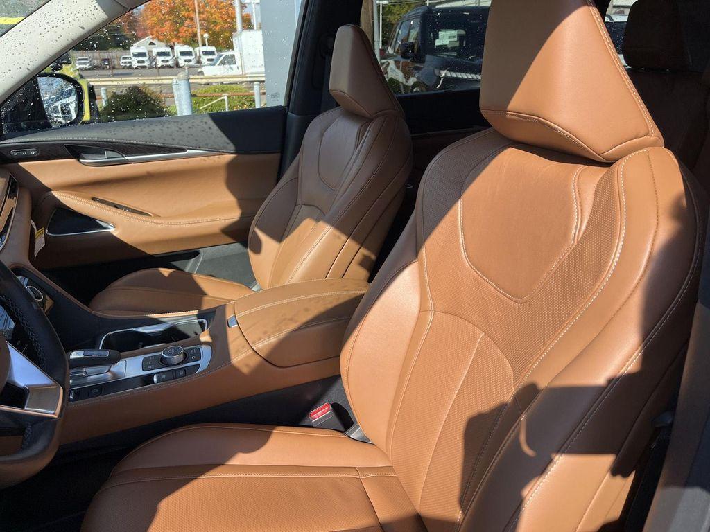 used 2025 INFINITI QX60 car, priced at $49,800