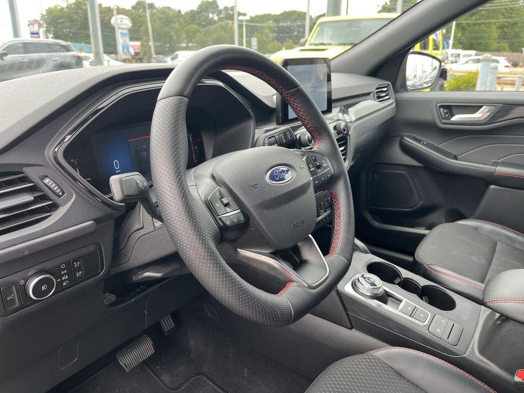 used 2025 Ford Escape car, priced at $28,590