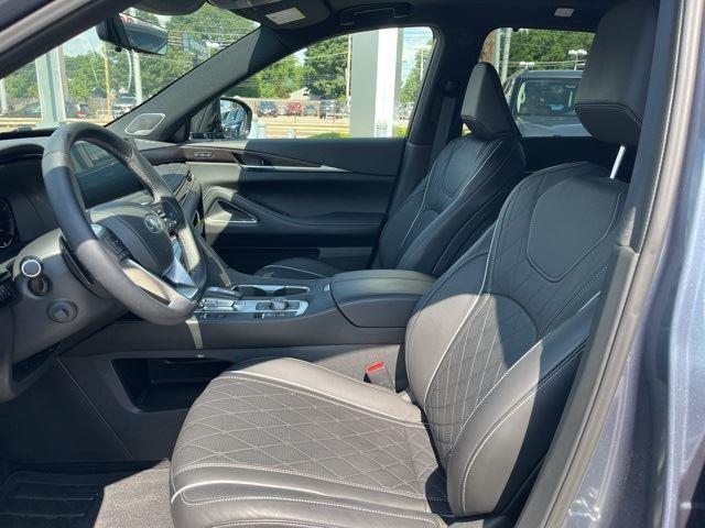 used 2025 INFINITI QX60 car, priced at $57,800