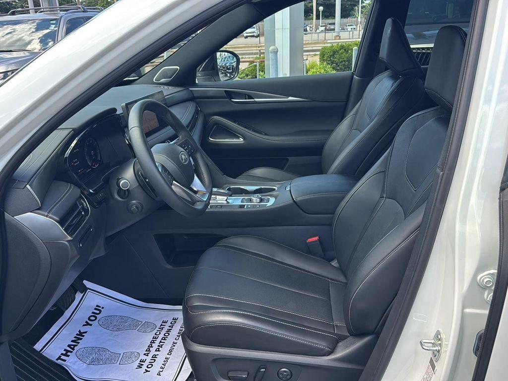 used 2025 INFINITI QX60 car, priced at $49,200