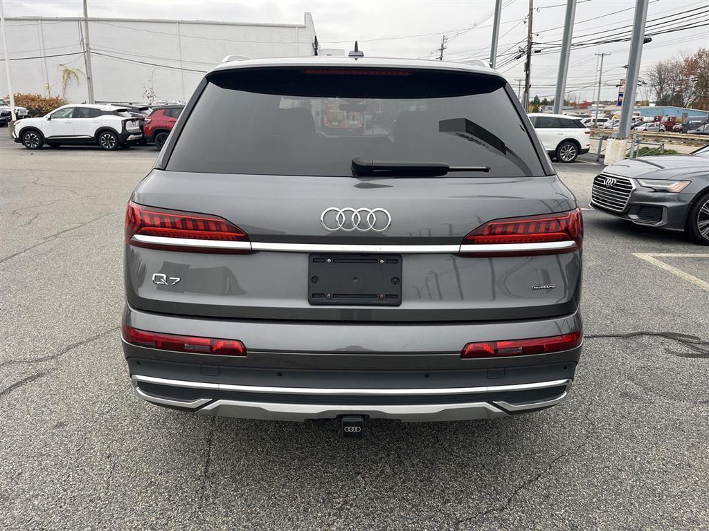 used 2023 Audi Q7 car, priced at $34,900
