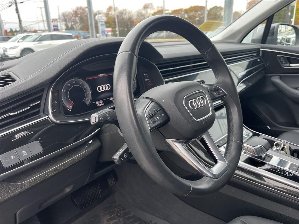 used 2023 Audi Q7 car, priced at $34,900
