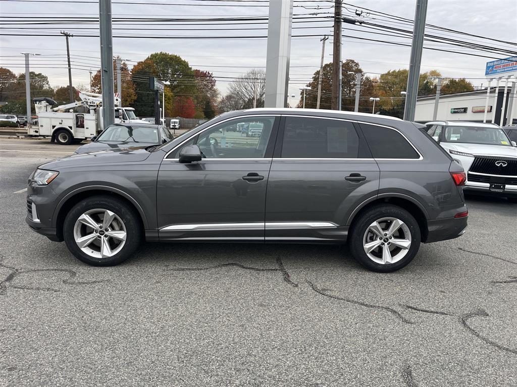 used 2023 Audi Q7 car, priced at $34,900