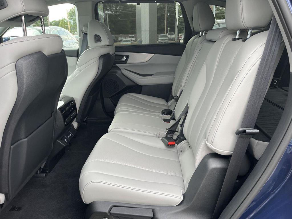 used 2023 Acura MDX car, priced at $39,399