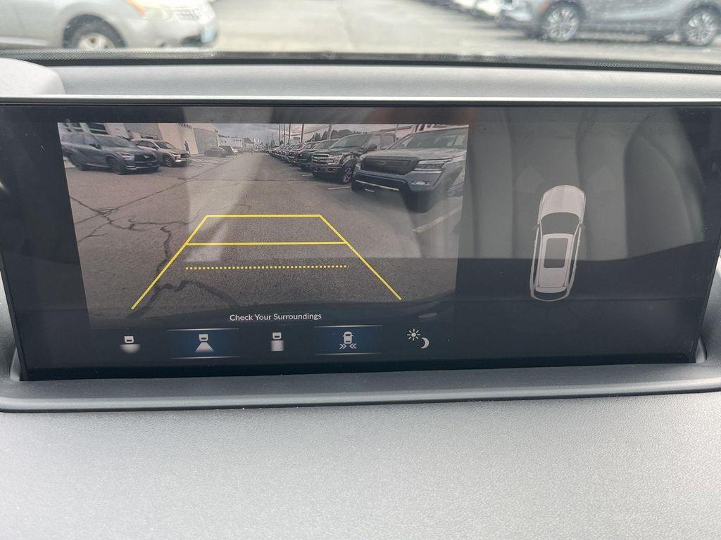 used 2023 Acura MDX car, priced at $39,399