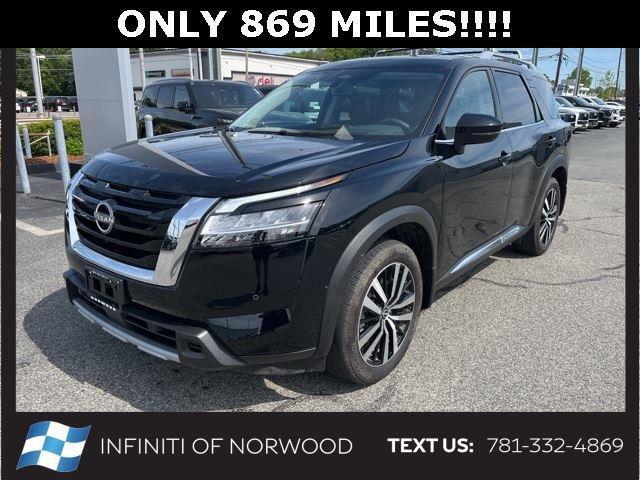 used 2024 Nissan Pathfinder car, priced at $43,900