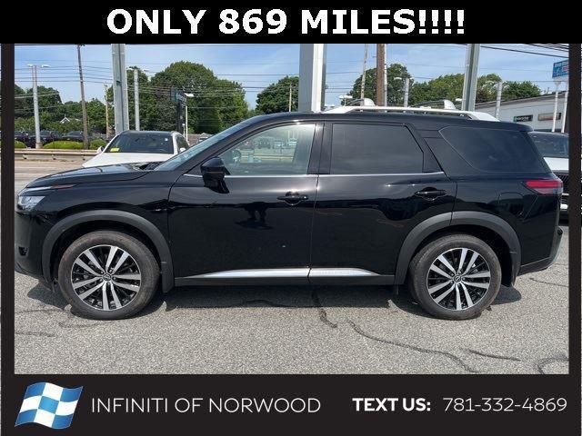 used 2024 Nissan Pathfinder car, priced at $43,900