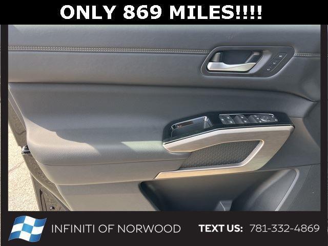 used 2024 Nissan Pathfinder car, priced at $43,900
