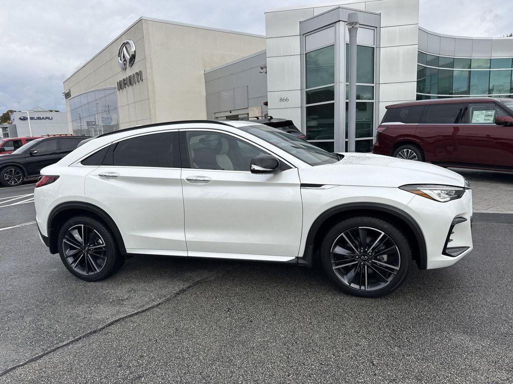 used 2025 INFINITI QX55 car, priced at $39,990