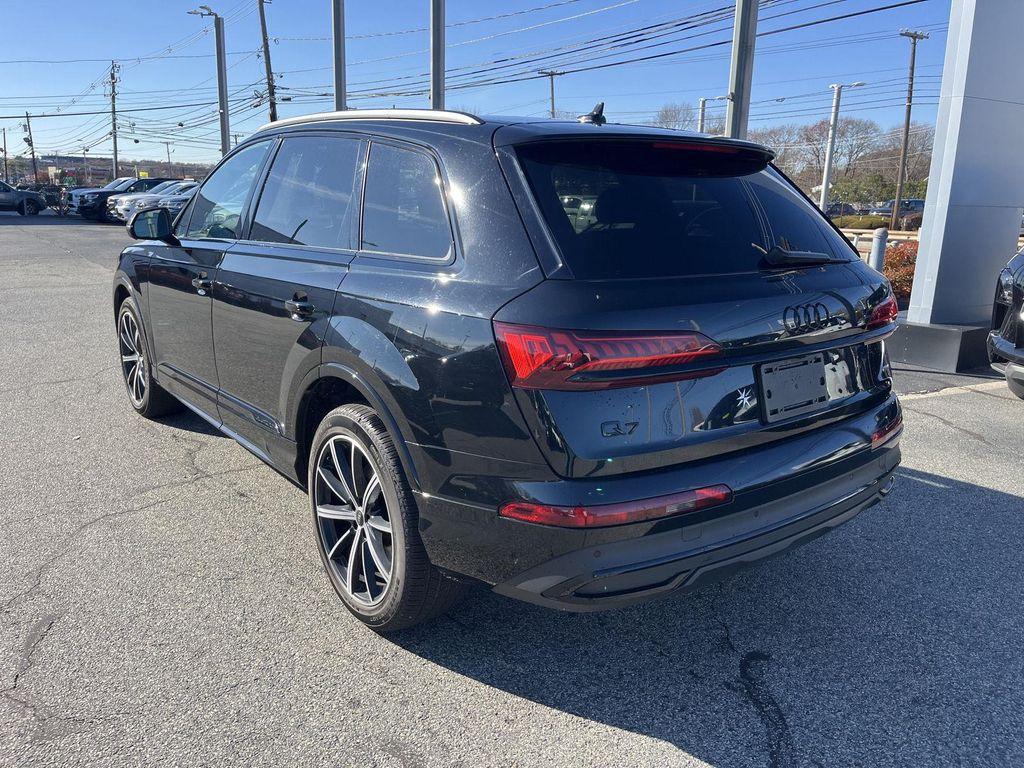 used 2022 Audi Q7 car, priced at $37,990