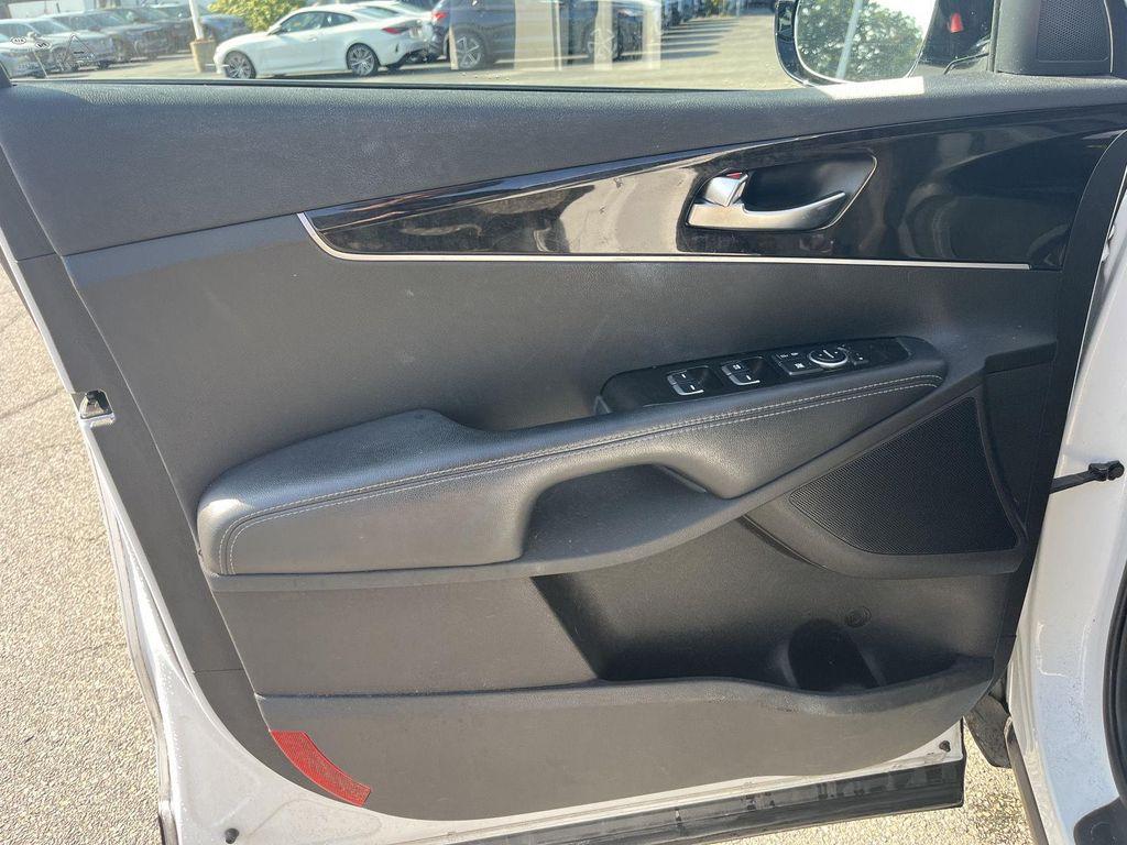used 2018 Kia Sorento car, priced at $12,800