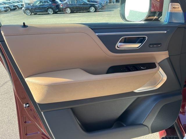 new 2025 INFINITI QX80 car, priced at $92,640